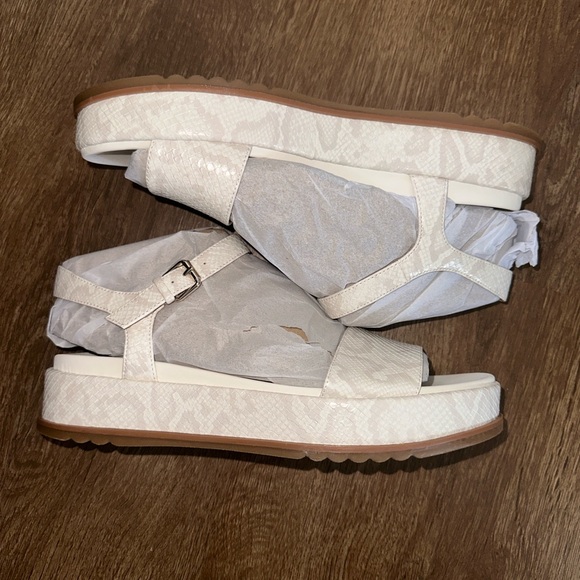 Naturalizer Zane Ankle Strap Platform Sandal - Women 10 - Picture 4 of 4